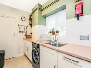 City Break Apartment by Acton Main Line - Pass The Keys