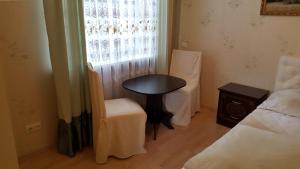 Naiza Guesthouse and Apartments