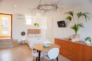 Costa Brava acollidor apartament amb gran terrassa per a 3 persones