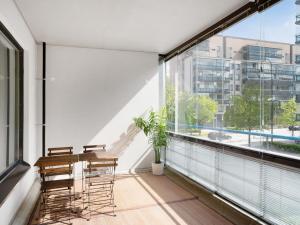 Kotimaailma Apartments - Tilava saunallinen & parvekkeellinen kaksio - Keernakatu