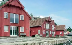 Nice Apartment In Sjernarøy - Kro