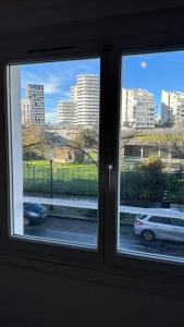 Appartements LE BORD DE LA LOIRE - chambre avec salle de bains commune : photos des chambres