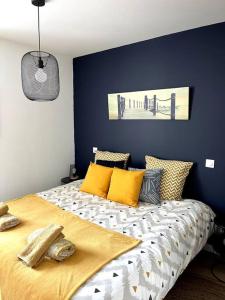 Appartements Escale Concarnoise, Confort et Centre ville a pied : photos des chambres