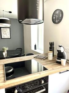 Appartements Escale Concarnoise, Confort et Centre ville a pied : photos des chambres