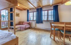 2 Bedroom Awesome Apartment In Pohorje 