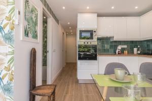 Home2Book Stylish Tropical Apt Terrace & Pool