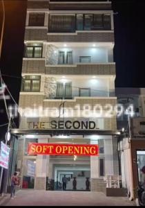 Khách Sạn The Second