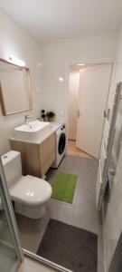 Appartements Une jolie vue - Appt 2 pieces Vue mer Balcon sud : photos des chambres
