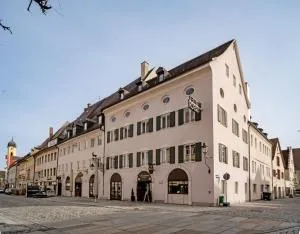 Hotel Goldener Hirsch - Apfeltrang