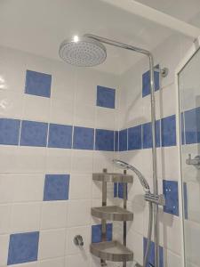 The Conifers 3 Room Small but Stylish Self Catering Bedsit Flat in Nature Reserve Free Eden taxi b4 9pm no lounge