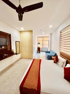 Amora Rooms Dwarka