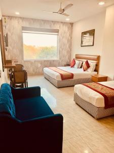 Amora Rooms Dwarka