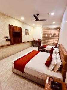 Amora Rooms Dwarka