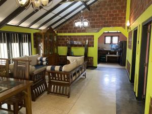 Red octopus villa
