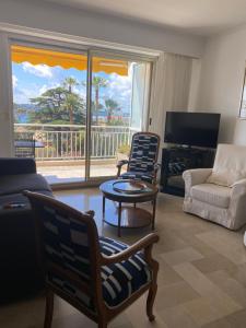 Appartement vue sur mer, proche Croisette