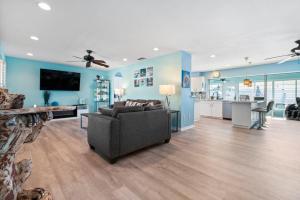 Cappys Casa Bella! Heated Pool & Pool Bar, Fire Pit & Game Room!