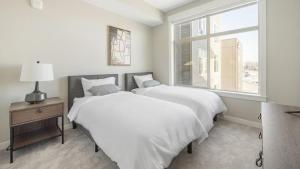 Landing Modern Apartment with Amazing Amenities (ID1266X998)