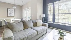 Landing Modern Apartment with Amazing Amenities (ID6057) - Arlington