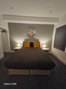 By the Joyous Stays - House with home comforts