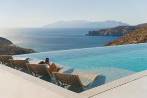 On The Rocks - The Pebbles - Serviced Villas