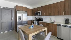 Landing Modern Apartment with Amazing Amenities (ID1402X307)