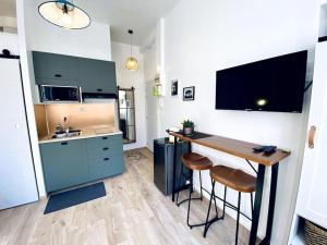 Studio centre, calme, vrai cocon.