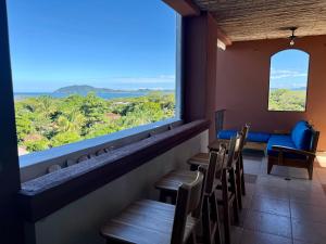 Amazing Ocean Views Condo Close To The Beach