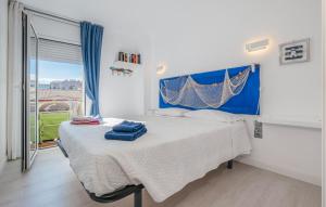 2 Bedroom Lovely Apartment In Lescala