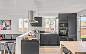 3 Bedroom Gorgeous Home In Stubbekøbing