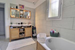 Maisons de vacances Maison cocooning varoise ! : Maison 3 Chambres