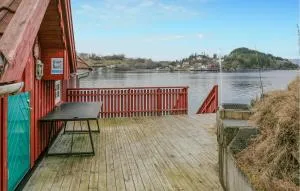 Beach Front Apartment In Sjernarøy - Kro