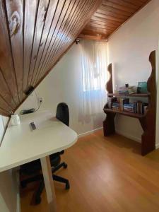 Casa em Condominio próximo trevo Cataratas em Cascavel