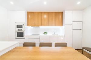 Casa da Hera by House and People