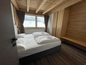 - Piz Boe - Canazei center app.