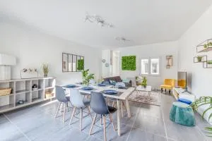 Villa Spacieuse 6 ch/12 personnes/ 6 SDB WC privée - 瓦朗西纳