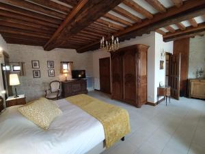 Appartements Chambres Residentielles avec cuisine au Manoir de Mathan a Crepon 5 mn D'Arromanches et 10 mn de Bayeux : photos des chambres