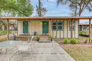 Morriston Getaway with Patio - Near HITS Farm!