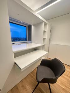 MydiHei @ Rhyfall Towers