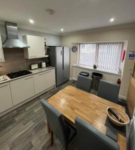 5 Riverside Place Thurso. 2 bed, 2 bathrooms.