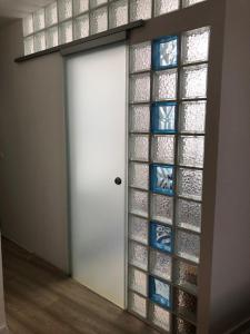 Appartements Location cure ou vacances dans maison charentaise centre ville : photos des chambres