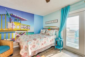 PCB Apt with Balcony and Gulf Views Walk to Beach