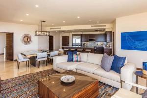 Beachfront 3 Bdrm Condo in Exclusive Diamante Golf