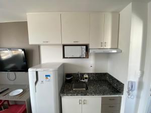 MV 169A Autêntico Apartamento Em Frente Ao Metrô Brás ! - Rua Coronel Mursa, 56 - Bras