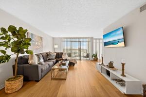 Marina appartement with beach view