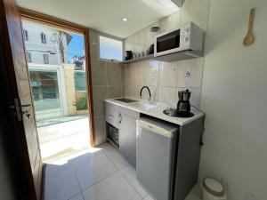 Studio coladinho da Praia de Canasvieiras c AC