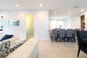Family Themed House Close to Disney with Private Pool and Huge Backyard