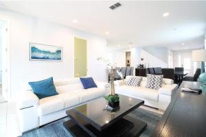 Family Themed House Close to Disney with Private Pool and Huge Backyard