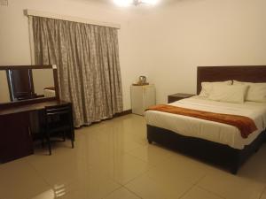 Khaya Mnandi Leisure Suites