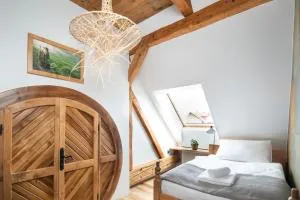 Dům u města Milána - sedm dveří, sedm světů - Lanškroun