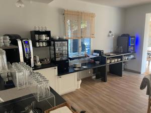 Hotels Hotel La Licorne : photos des chambres